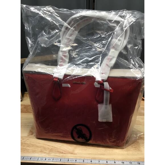 Michael Kors Sheila Large Multi-Function Tote Shoulder Handbag Purse- Bright Red - Picture 11 of 11